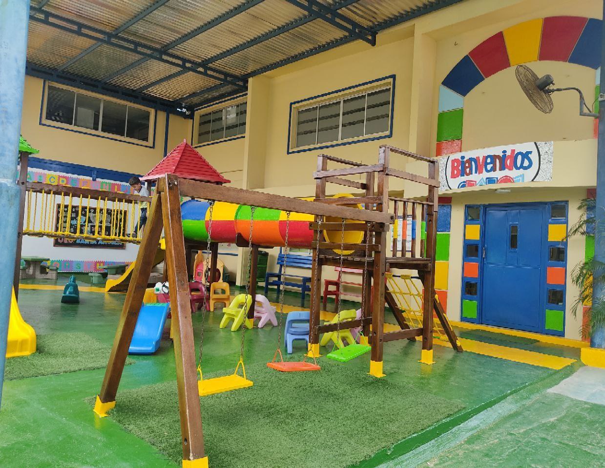 �rea de juegos
